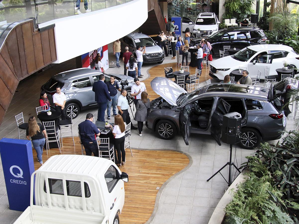 Grupo Q tiene a disposición de sus clientes un amplio portafolio de vehículos, se parte de la innovadora promoción y adquiere el financiamiento que se adapte a tu estilo de vida.