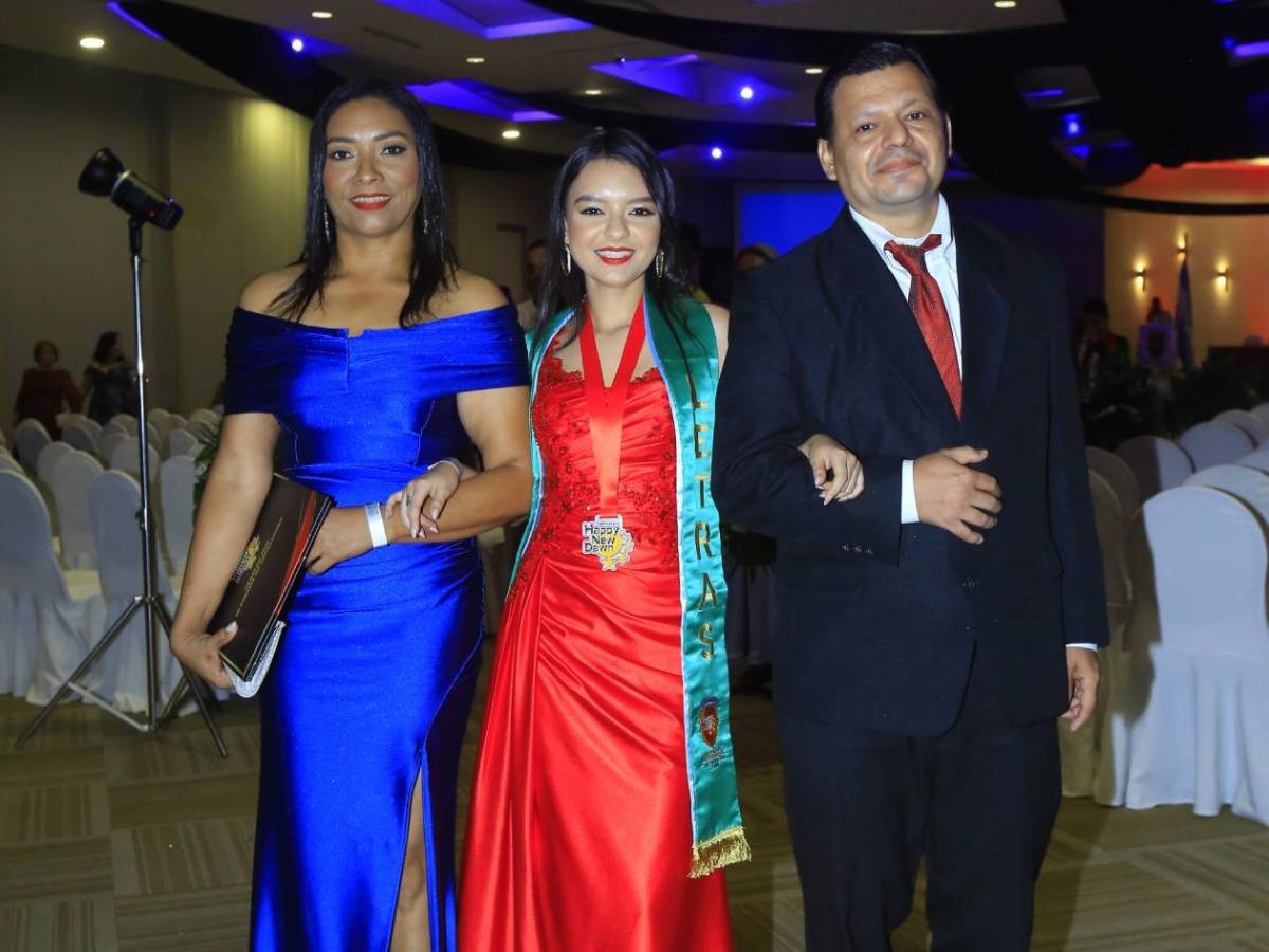 Seniors 2025: Fiesta de graduación de la Happy New Dawn