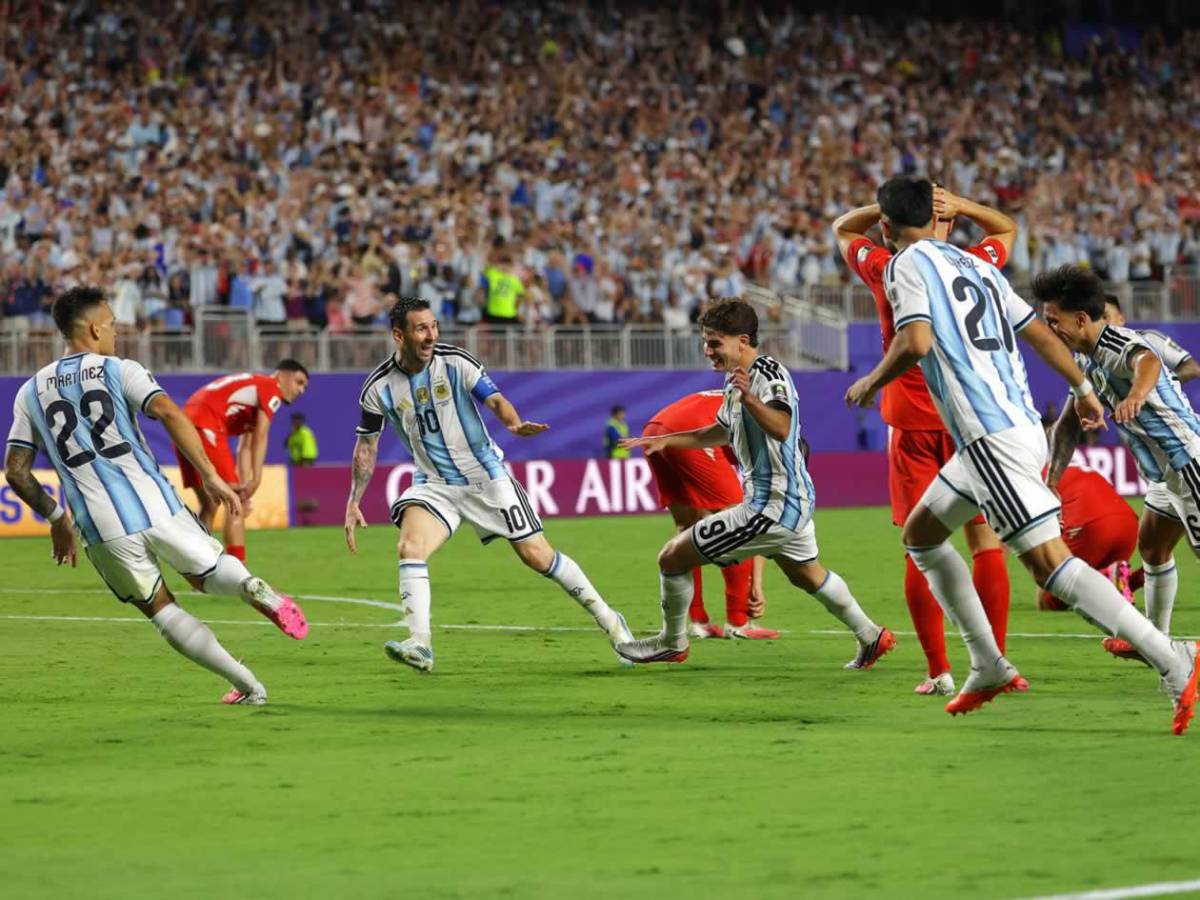 Otra ayuda a Argentina, fuerte cruce de Messi con árbitro, agresión y apareció su enemigo