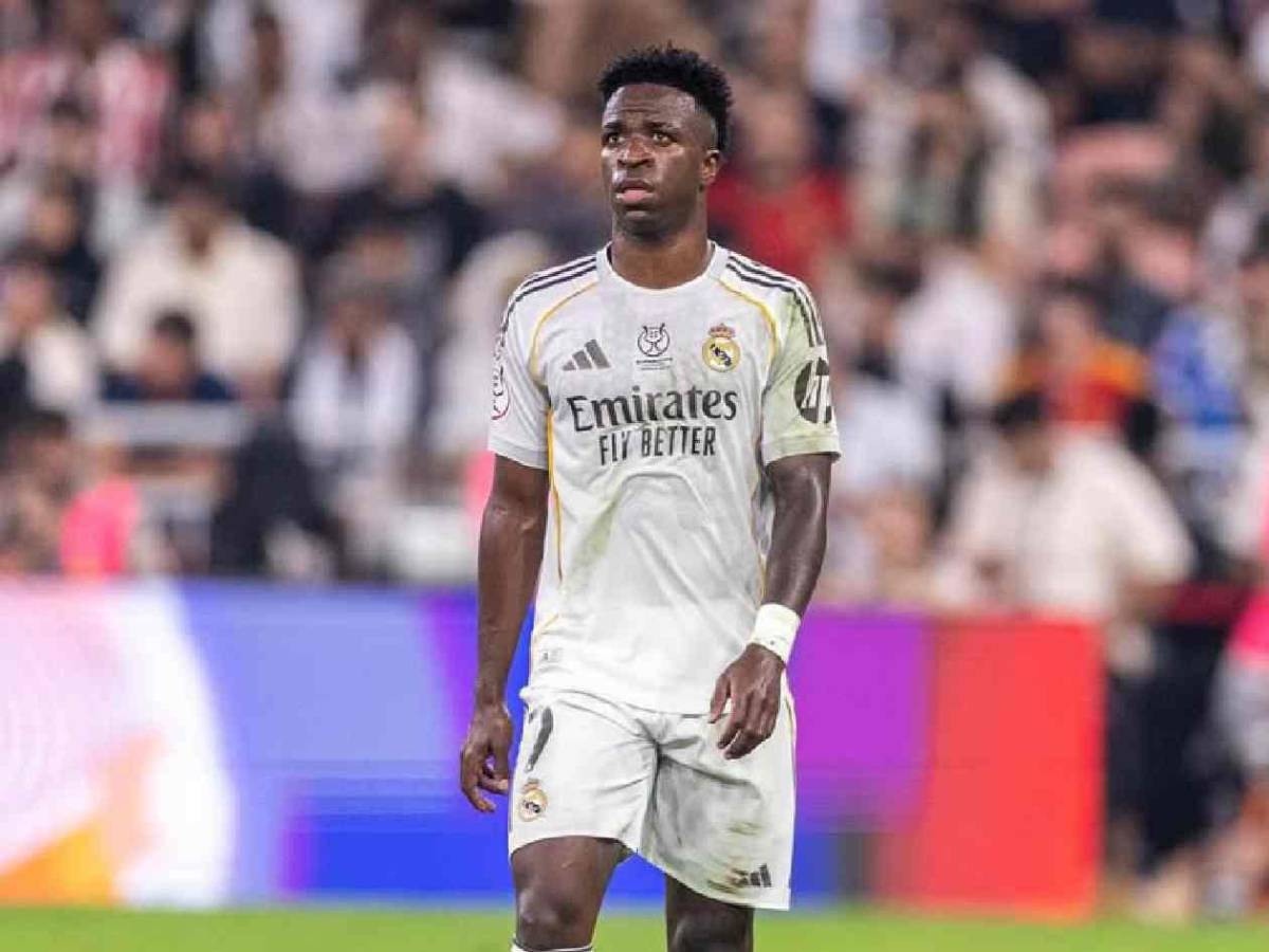 Quieren sacar a Vinicius del Real Madrid: buscan romper el mercado y llevárselo