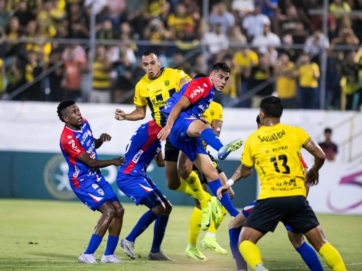 La decepción del Real España, la fiesta del Xelajú y la chapina que cautivó en el Morazán