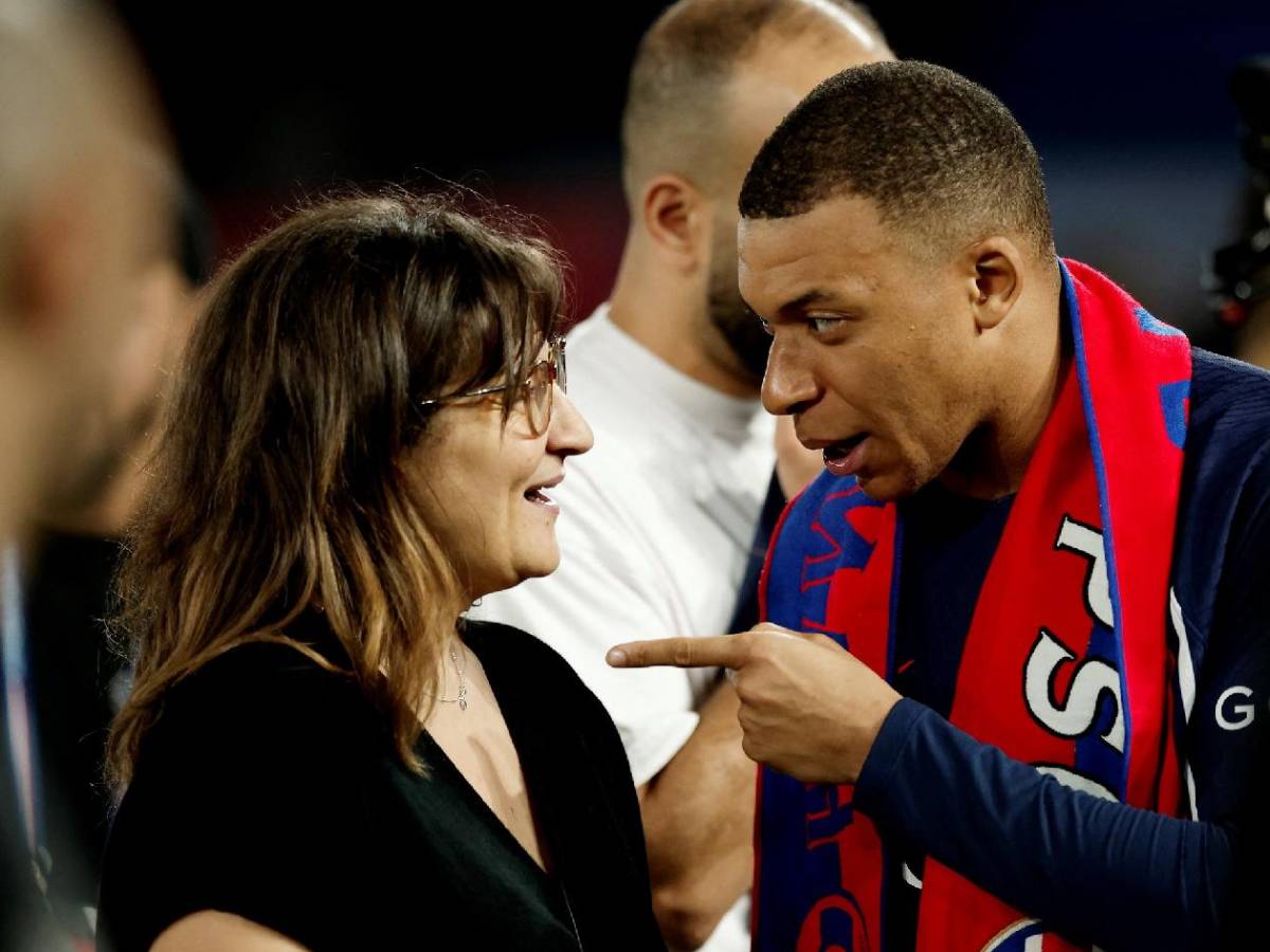 Madre de Mbappé señalada en caso de corrupción: revelan pagos y qué hizo el jugador