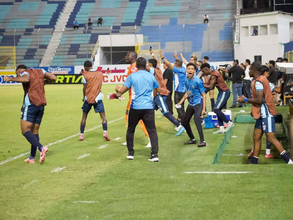 Bellas chicas, Marathón sufre con derrota, llanto y héroe inesperado del Génesis PN