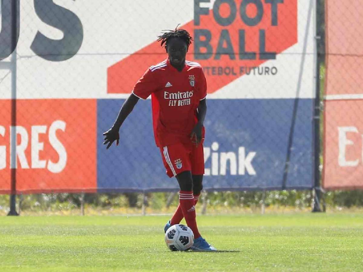 Terrible: Apuñalan a futbolista en Europa y esto informan sobre su estado