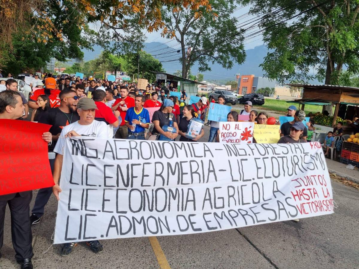 La protesta se desarrolló en la avenida San Isidro de La Ceiba.