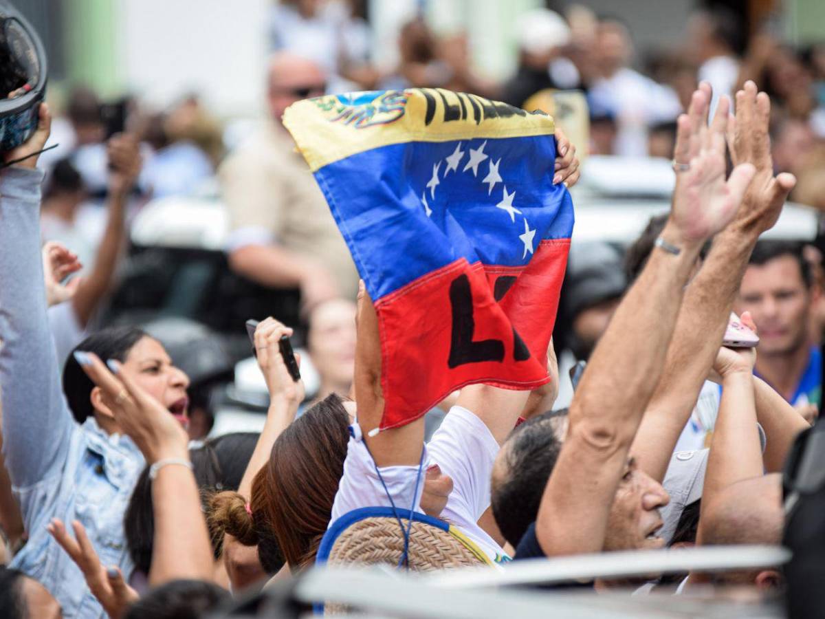 Así fue el multitudinario recorrido de María Corina Machado tras regresar a Venezuela