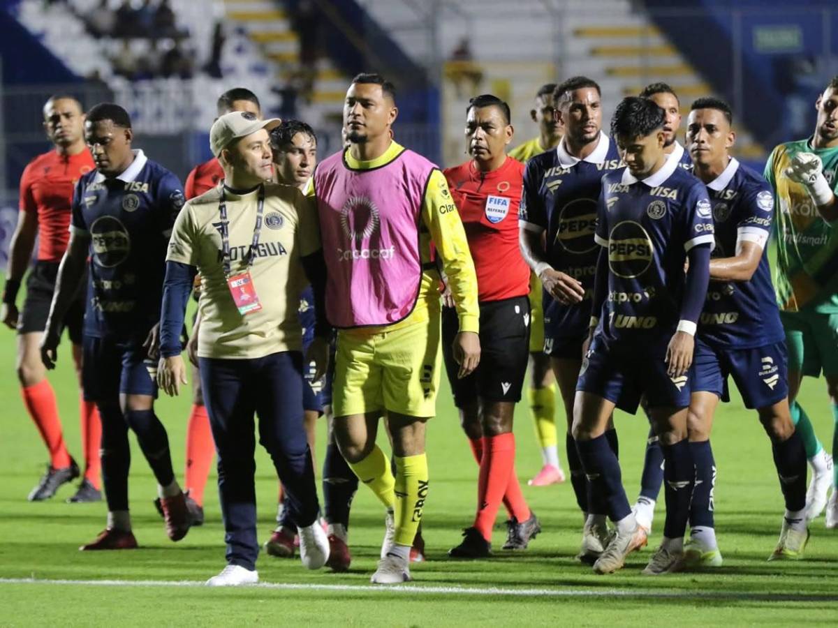 Motagua decepciona, la pelea de Javier López y la hermosa tica del Alajuelense que cautivó