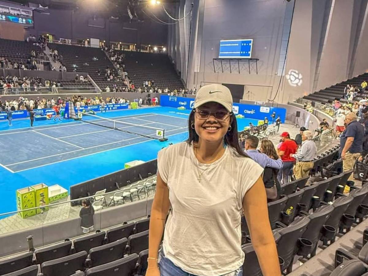 Periodista deportiva se retira, abandona el país y se casa con otra chica en México