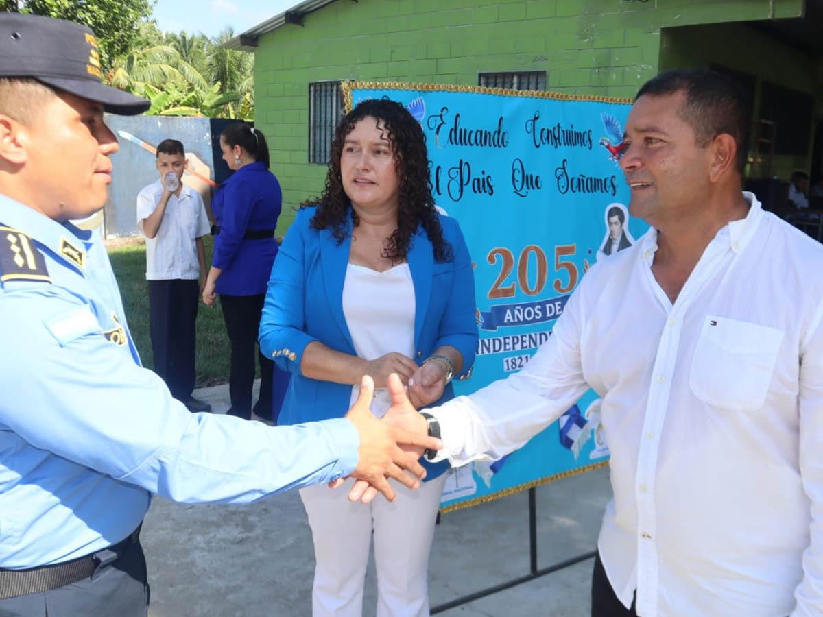 Instituto Modesto Rodas Alvarado de Ilanga rinde homenaje a la Bandera Nacional
