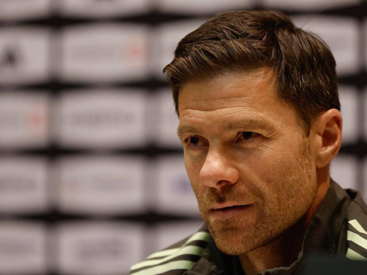 Xabi ya tiene su primer fichaje en Chelsea; da golpe al Barcelona con crack