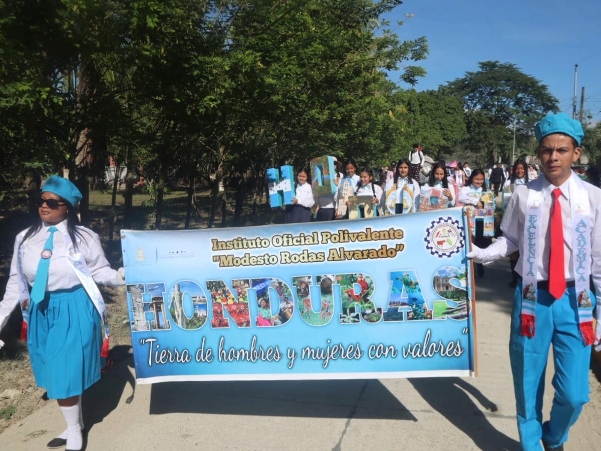 El IMRA de Ilanga se luce en la celebración de aniversario de la Independencia