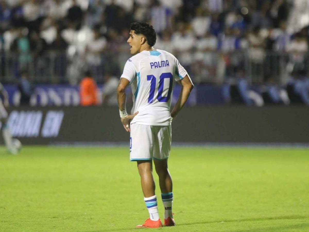 Llanto de Dereck Moncada, decepción de Molina con Honduras y sexy chica cautivó ante Surinam