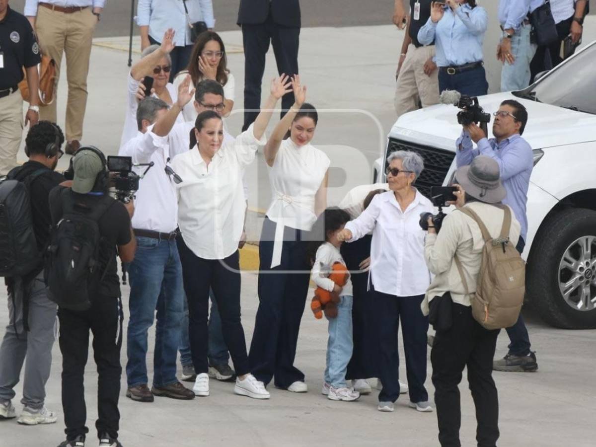 Entre lágrimas y oraciones: así fue el emotivo regreso de Juan Orlando Hernández a Honduras