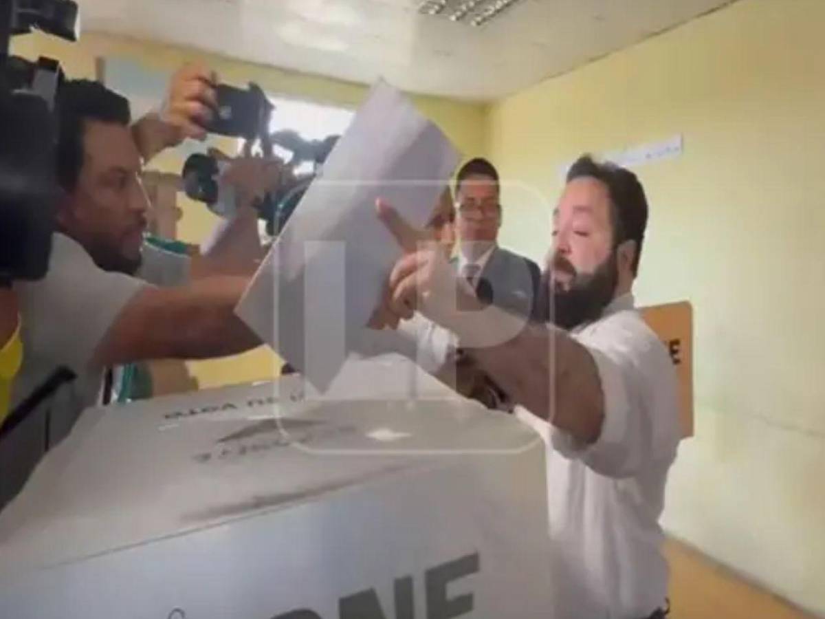 Golpes, abucheos y controversias en elecciones generales en Honduras