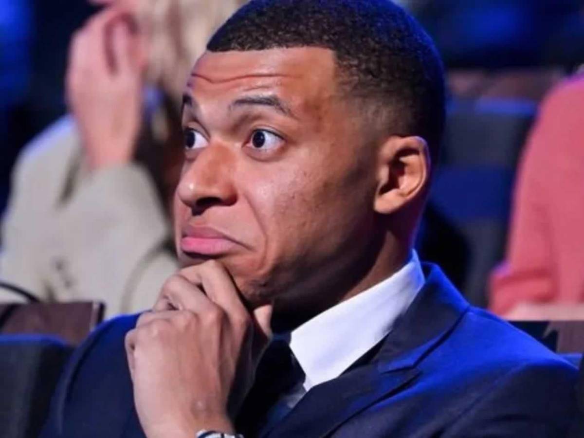 Futbolista confirma relación con ex novia de Mbappé: la reacción del francés a la noticia