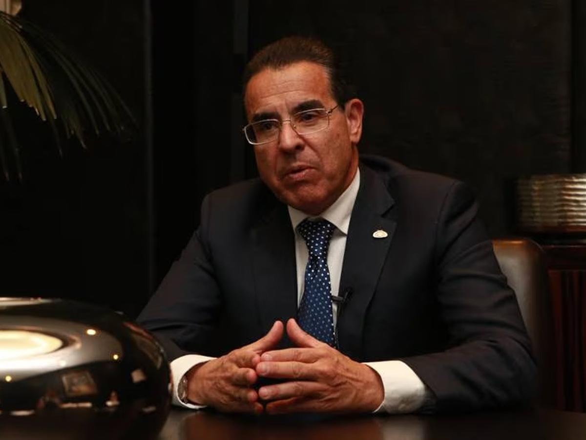 Alejandro Valenzuela, director general de Banco Azteca.