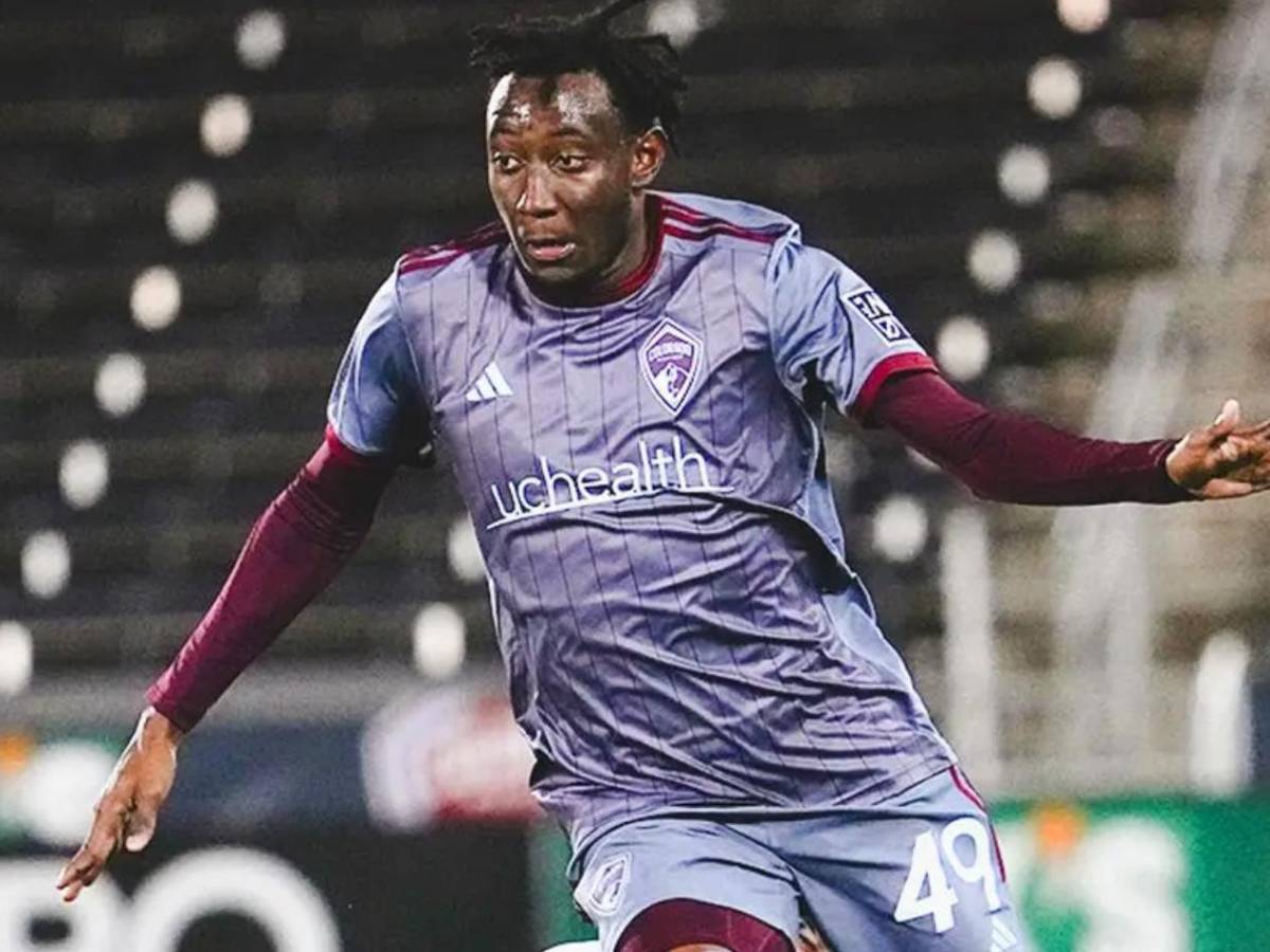 Motagua por tres fichajes top; vinculan a DT con Olimpia, respuesta de Auzmendi y legionario vuelve