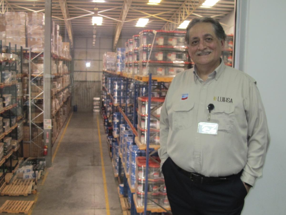 El ingeniero Aníbal Ruiz, gerente de Ventas de Lubricantes Internacionales de Honduras S.A. de C.V. (Luihsa).