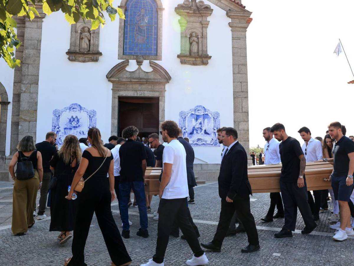 Luis Díaz es atacado por lo que hizo tras muerte de Diogo Jota: Exigen su salida del Liverpool