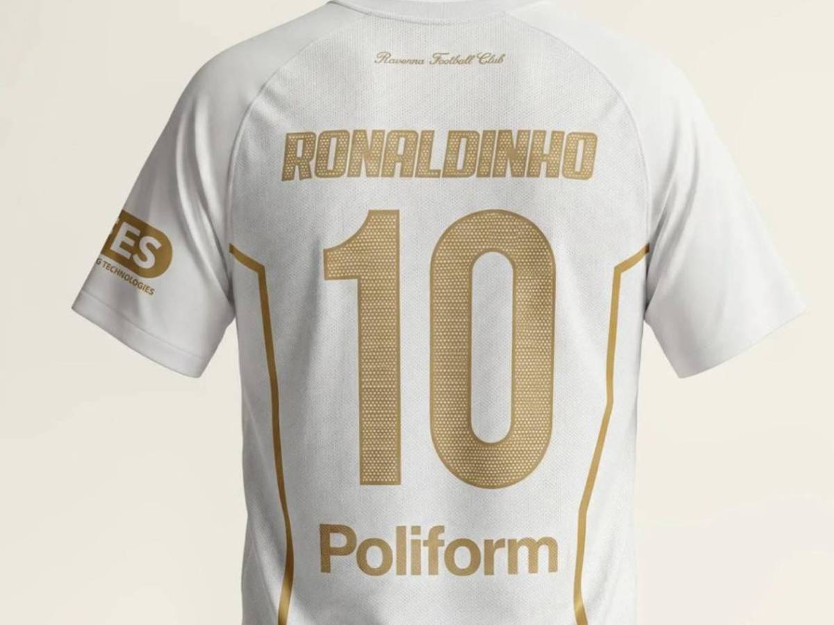 ¡Insólito! Ronaldinho sale del retiro y vuelve al fútbol: Inscrito por impensado club