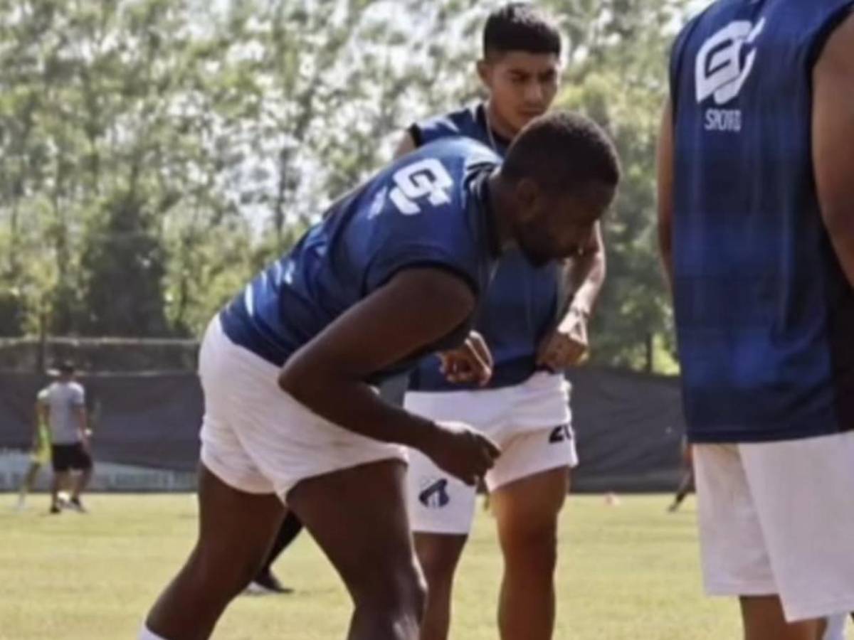 Futbolista hondureño conmueve con decisión tomada: Con dolor en el alma, creo que es lo mejor