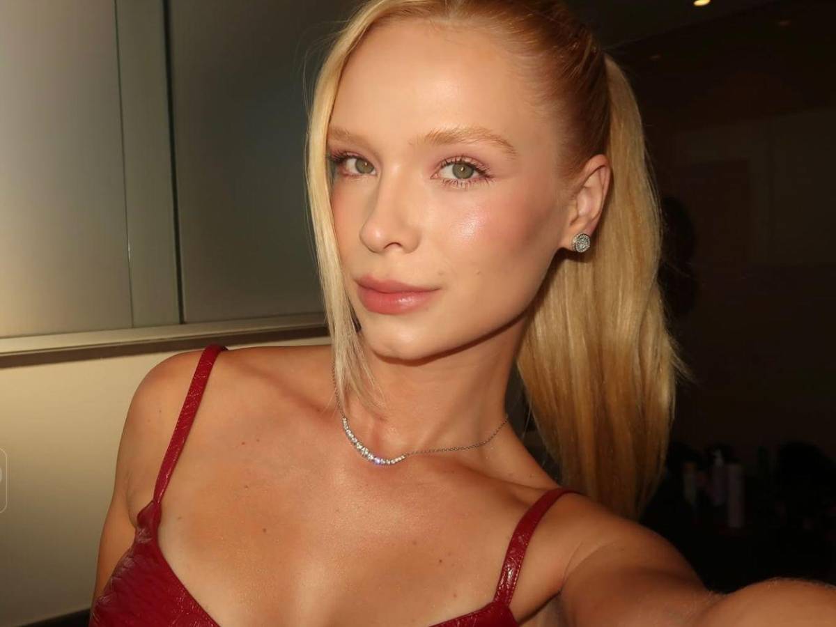 Ella es la hermosa novia del famoso tiktoker que jugará con Honduras vs Nicaragua