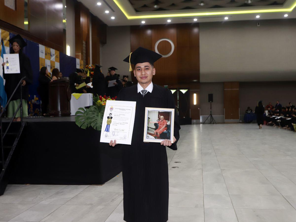 Así se vivió la ceremonia de graduación de Unah-Cortés