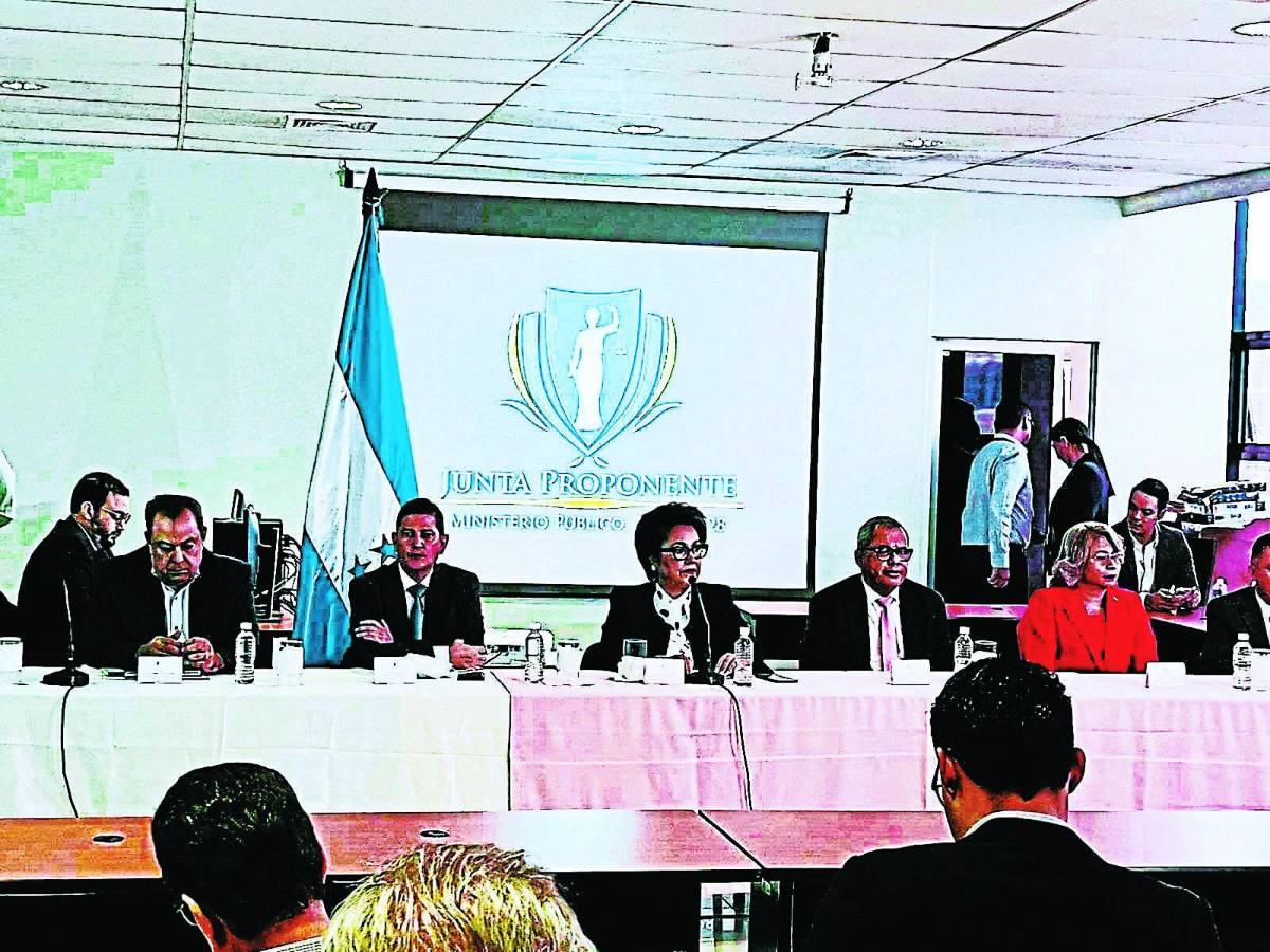 Admiten a tres postulantes a fiscal; el resto a subsanar documentación