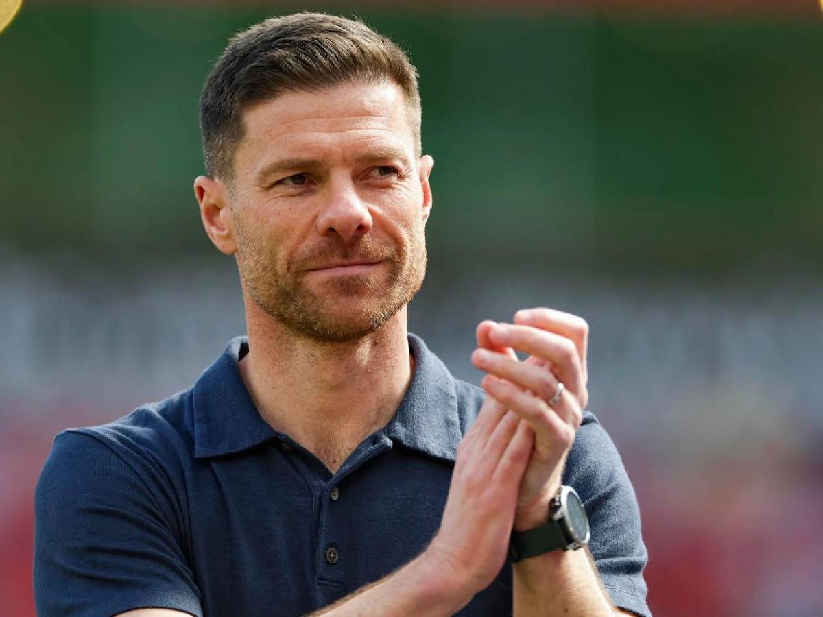 Xabi ya tiene su primer fichaje en Chelsea; da golpe al Barcelona con crack
