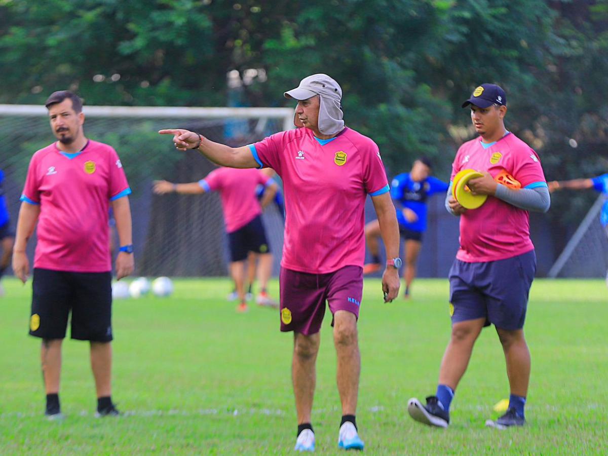 Miguel Falero lanza dardo a la Liga Nacional y revela si habrá más fichajes