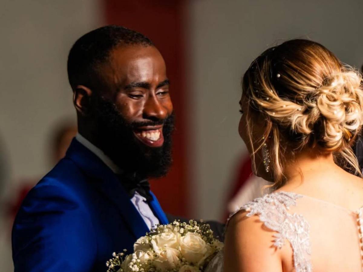 Futbolista colombiano se casó con hondureña: su mensaje desata reacciones