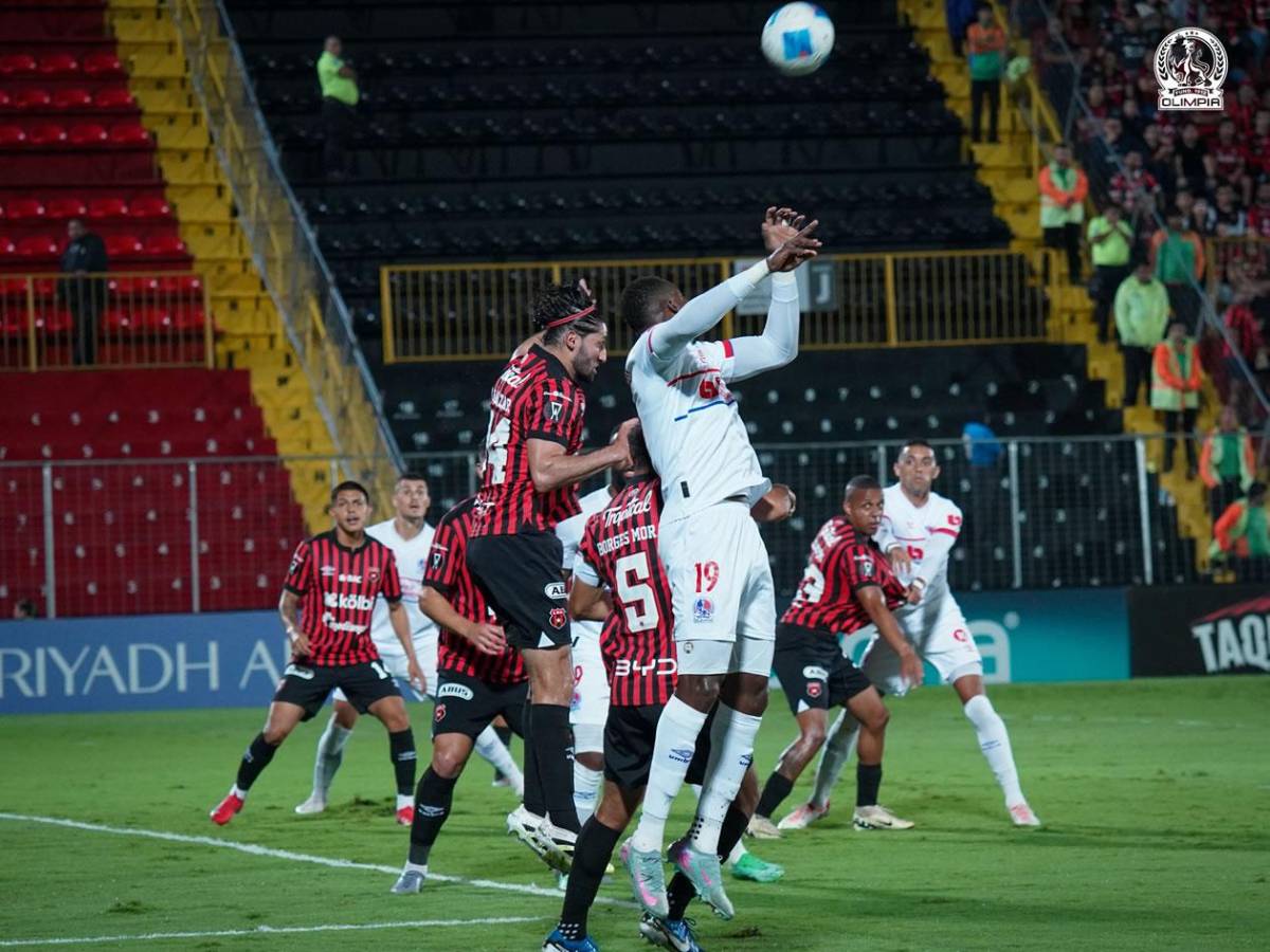 Alajuelense recibiría fuerte castigo de Concacaf por ataque a bus de Olimpia: tenía advertencia