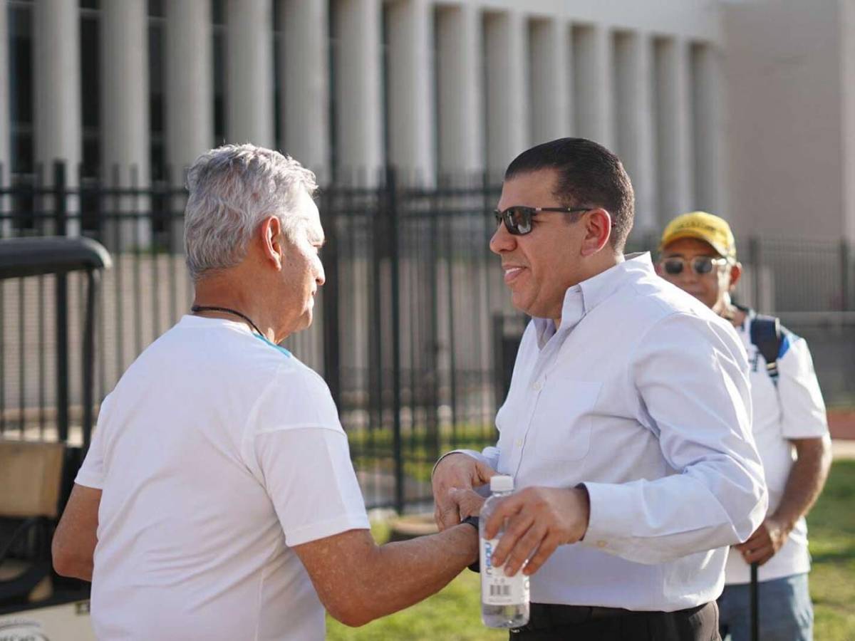 Selección de Honduras recibe visita sorpresa, mujer presente y ¿qué pasó con Choco Lozano?