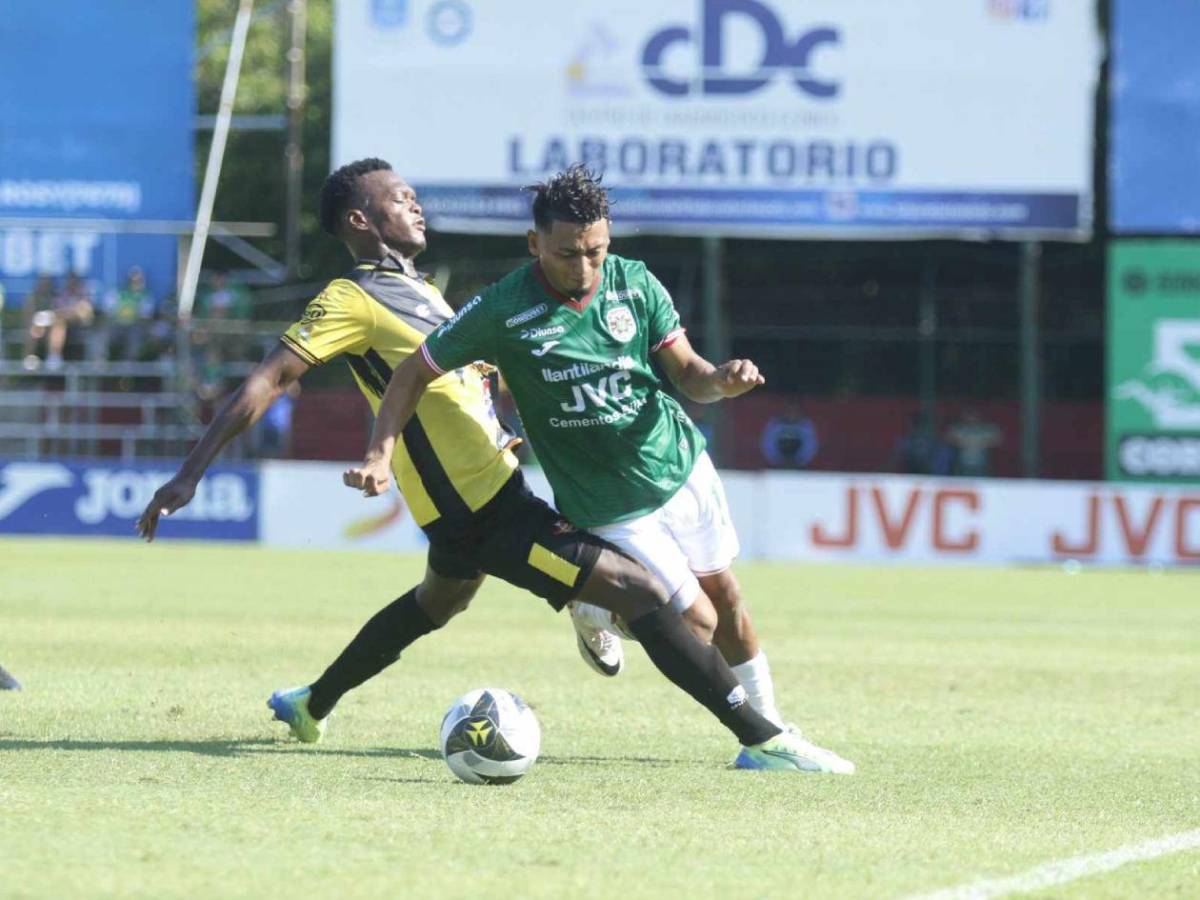 Escándalo: Cachetada de Anangonó a Alexy Vega y así reaccionó el volante