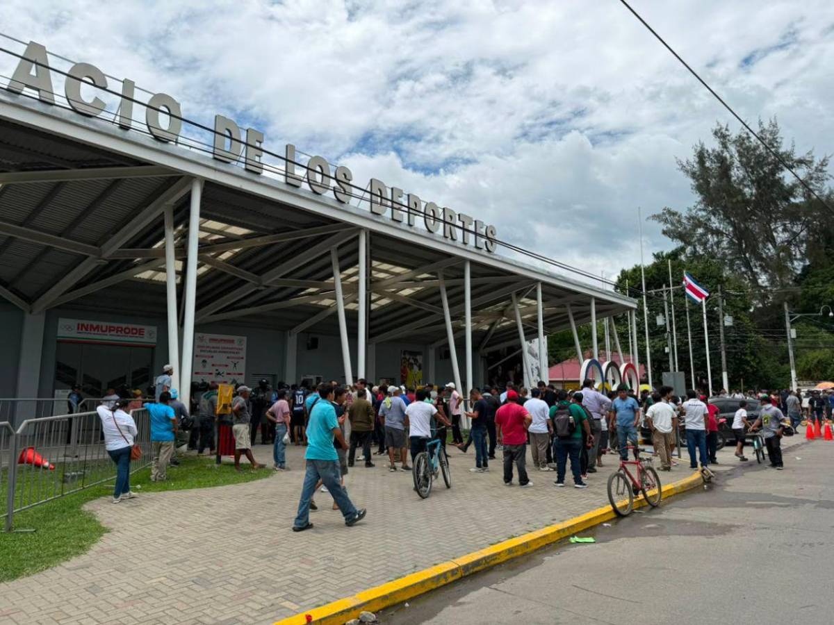 Retan a Alexander López a mostrar punto de acta donde se autoriza aumento a tasa vial