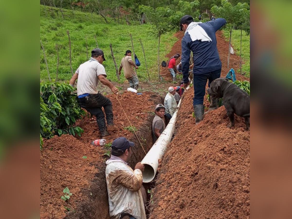 En el proyecto Manantial de Copán – Agua Helada se han finalizado 10.8 kilómetros de una línea de conducción de 15 kilómetros.