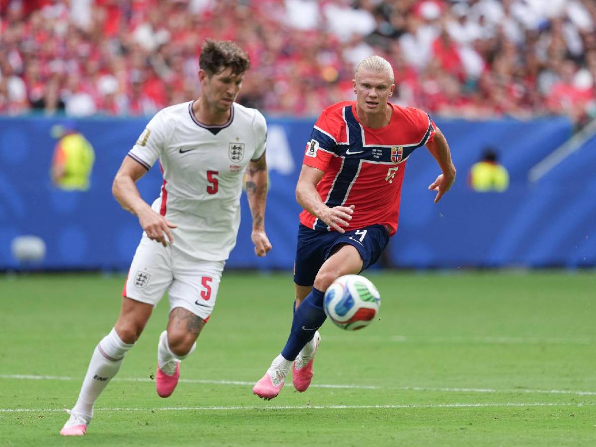 El escándalo en gol de Bellingham, quejas de Noruega, el villano y festejo de Inglaterra