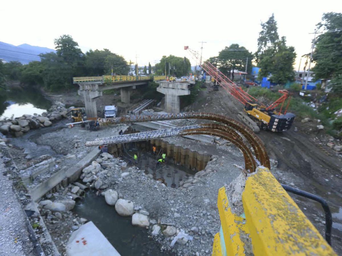 Reanudan obras: En esta fecha serán finalizados y habilitados los puentes de Las Brisas