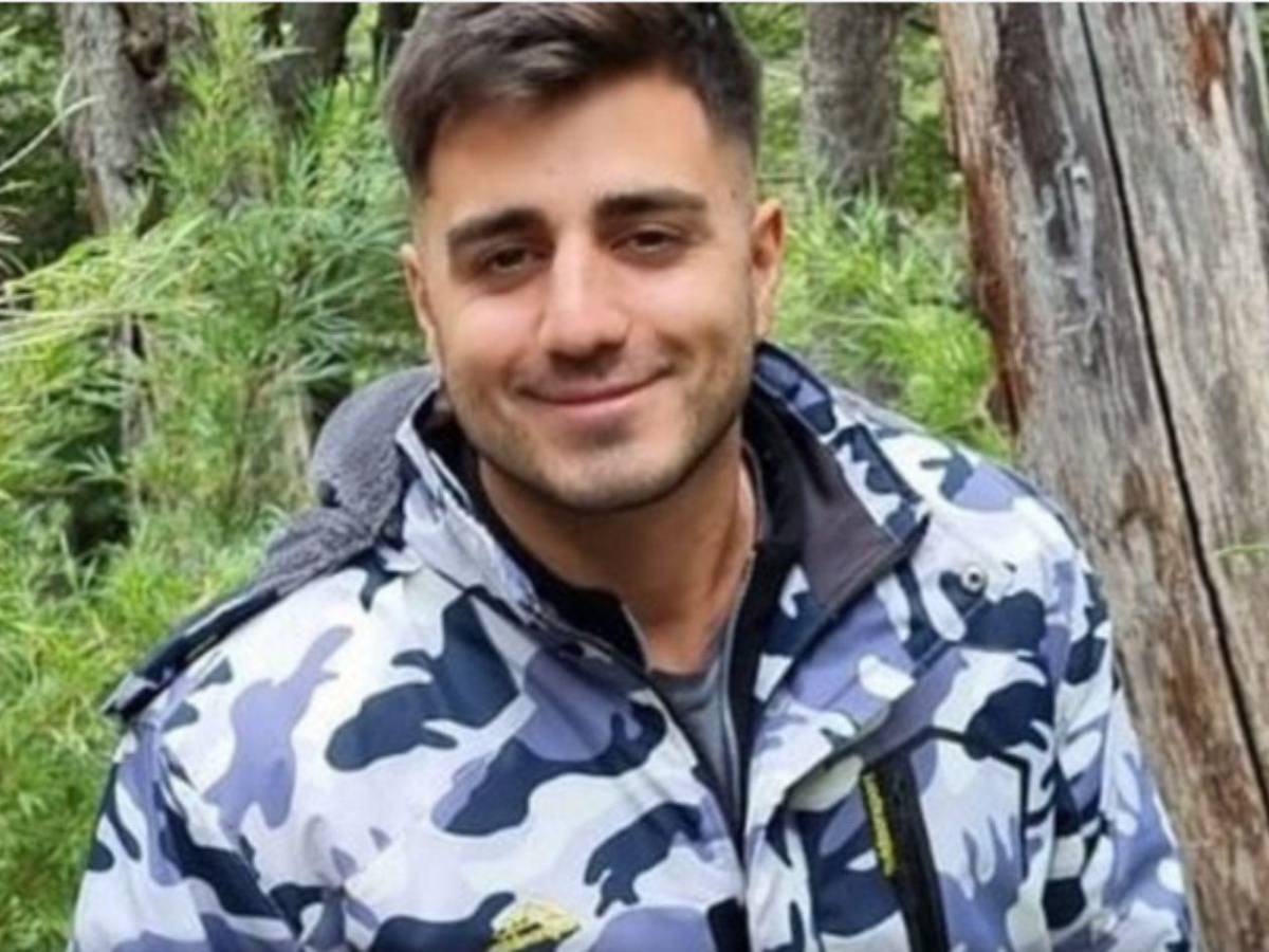 Joven deja misterioso mensaje en la pared de su casa y luego desaparece