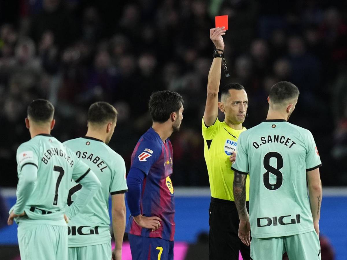 Barcelona volvió al Camp Nou: fiesta, Messi 'apareció' y agresión que indigna