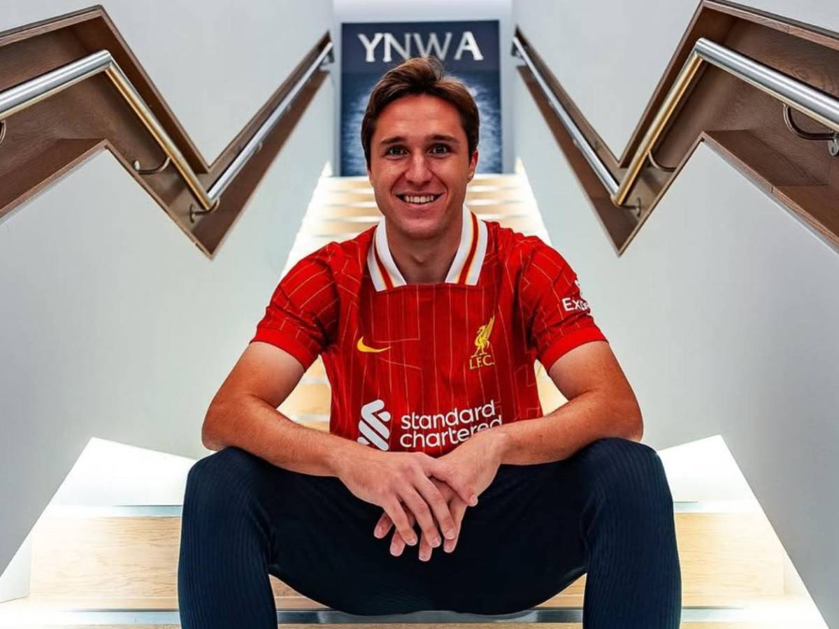 Real Madrid traspasa a dos jugadores y va por enemigo de Vinicius; firma con Barcelona