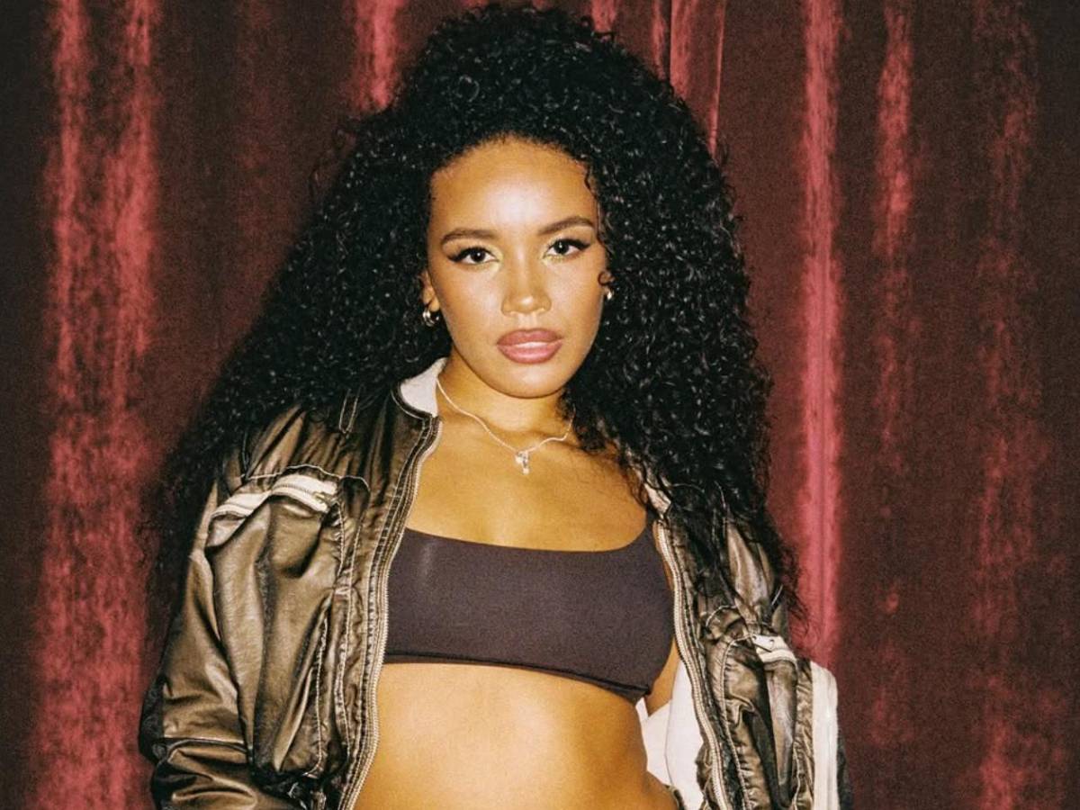 Novia de Keyrol Figueroa reacciona tras convocatoria por Liverpool:¿quién es ella?