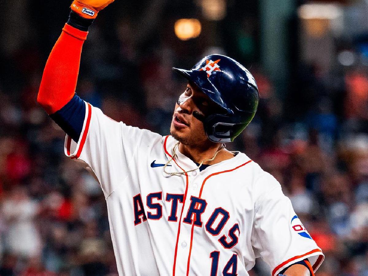 Mauricio Dubón brilla en paliza de Astros: impulsa dos carreras y anota