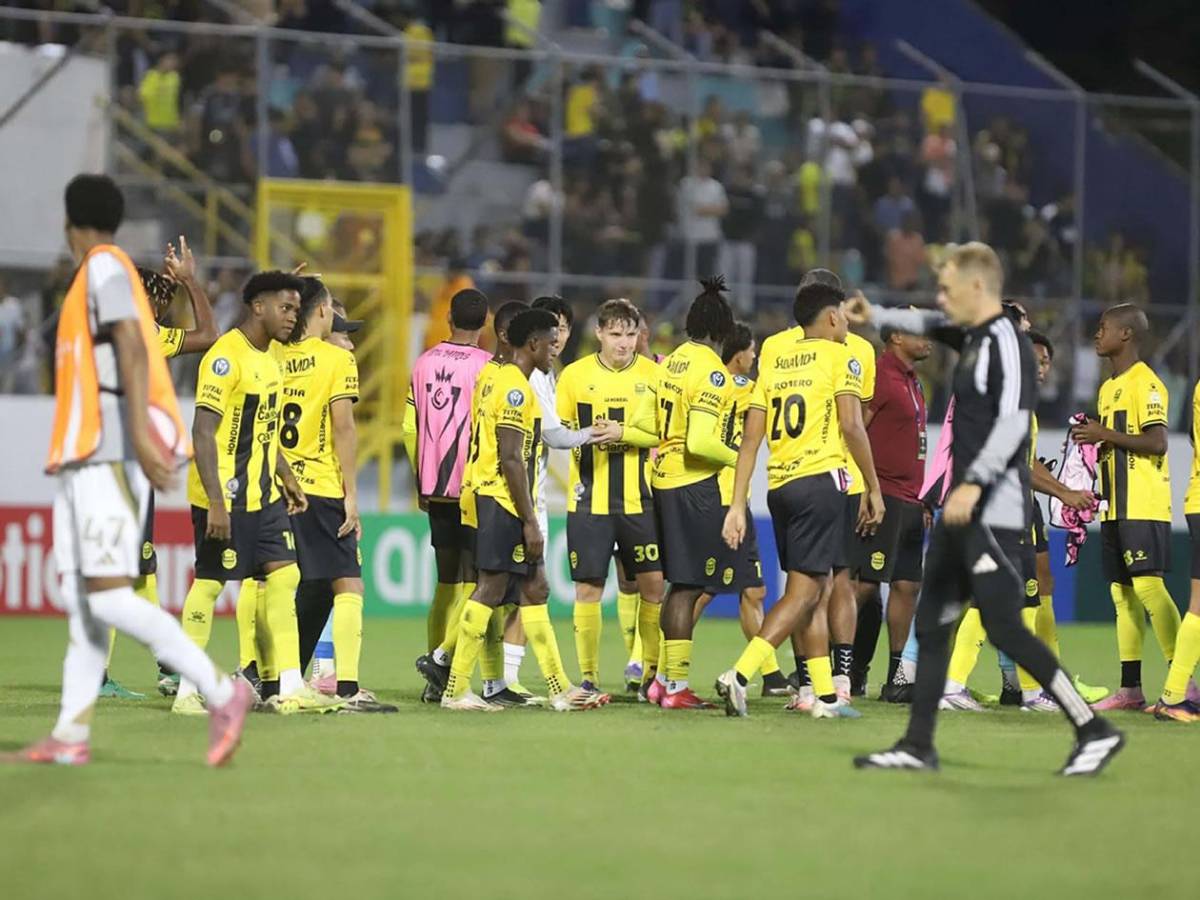 Expresidente de Real España encara a Jeaustin Campos en derrota ante Los Angeles FC