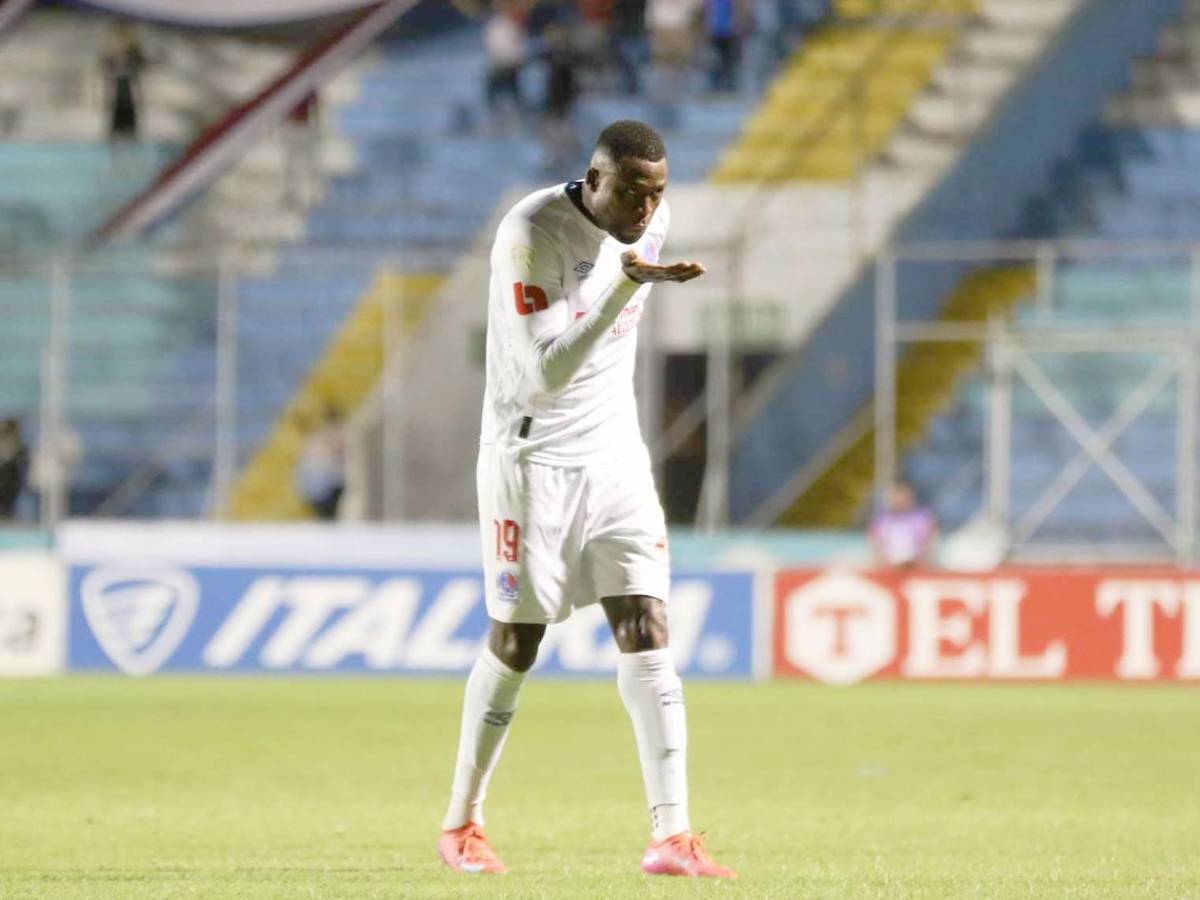 Vuelve a Olimpia tras estar marginado, festejan triunfo y tristeza de UPN