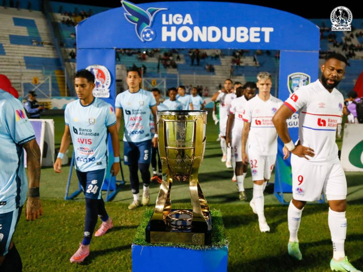 Olimpia celebra, dedicatoria, figura ante Génesis y bellas chicas en el Nacional