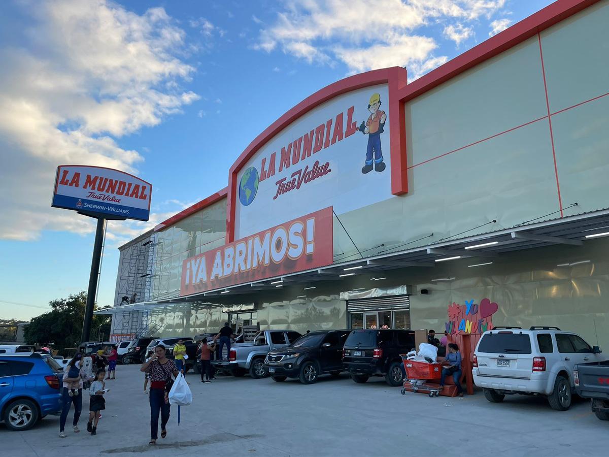 Agencia La Mundial llega a Villanueva, Cortés