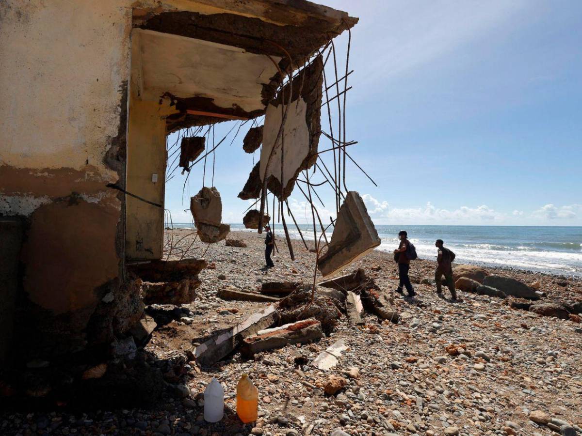 ¡Lo perdieron todo! Imágenes que muestran la furia del huracán Melissa