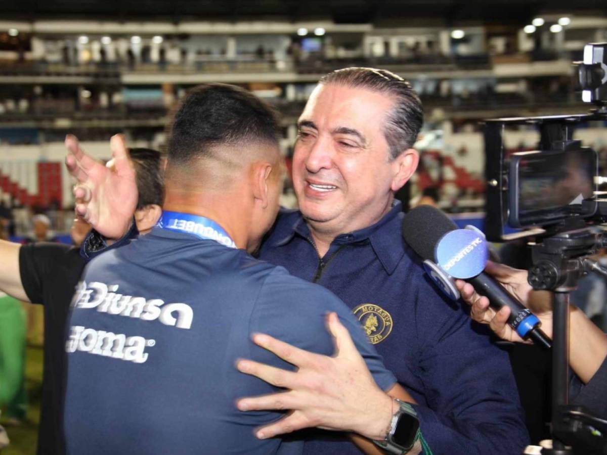 Pedro Atala: “Le damos gracias a Dios que se vaya Troglio”