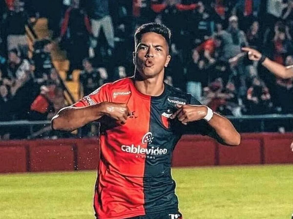 Futbolista presenta a su novio en medio de entrevista y equipo toma decisión